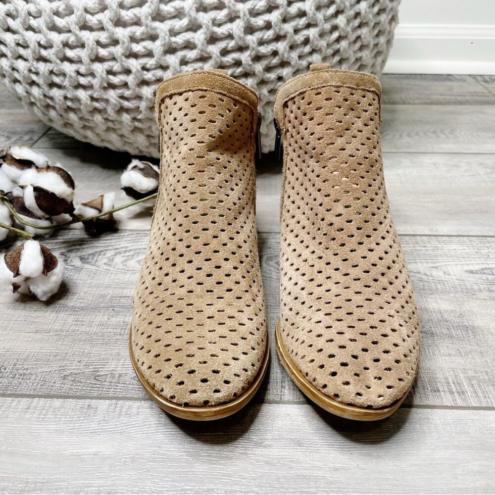 Lucky Brand Basel 3 Perforated Suede Side Zip Ankle Booties Sesame Brown Size 6M - Picture 2 of 7